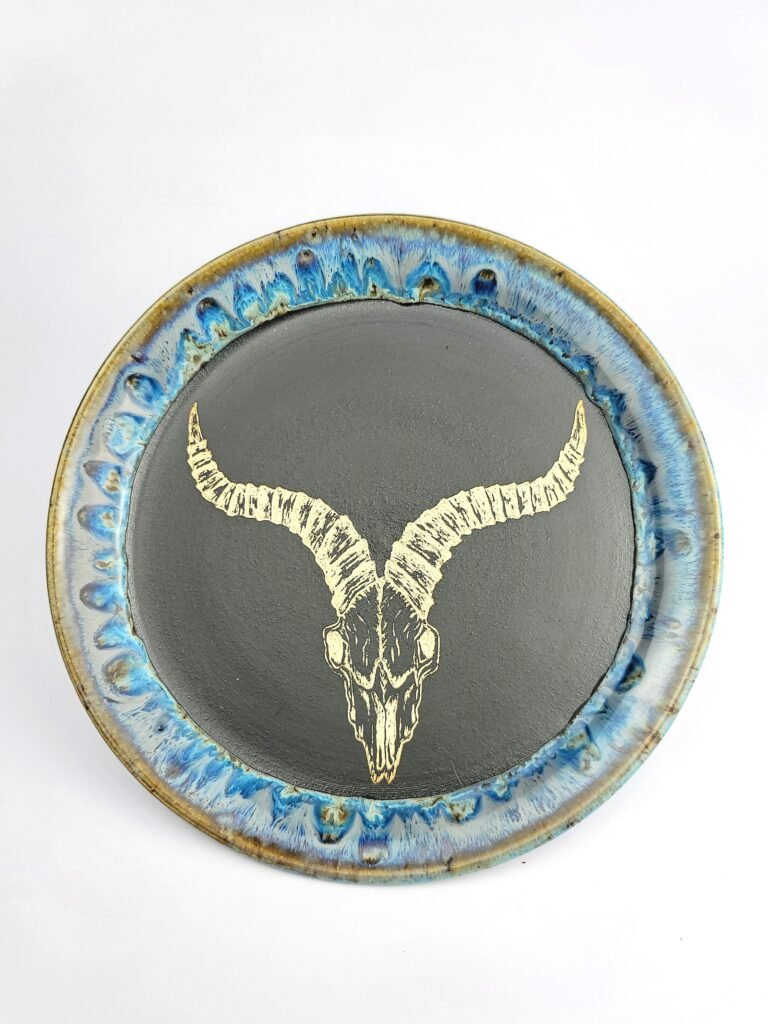 Sgraffito | Porcelain | 6^